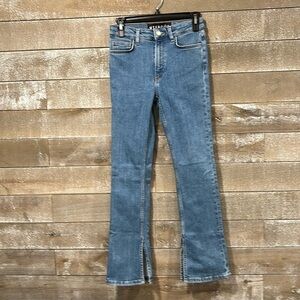 UTERQUE baby flare with slit jeans size 24